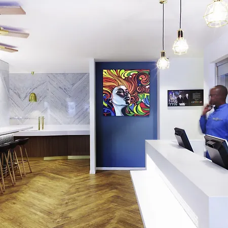 Visionapartments Place De Cornavin - Self Check-in
