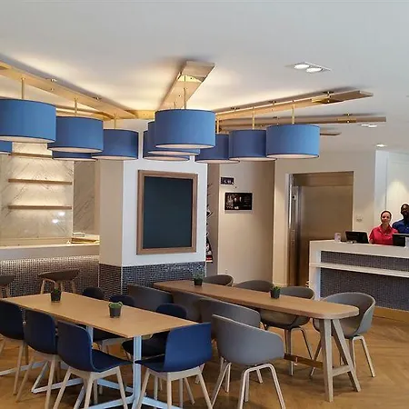 Visionapartments Place De Cornavin - Self Check-in Aparthotel 3*