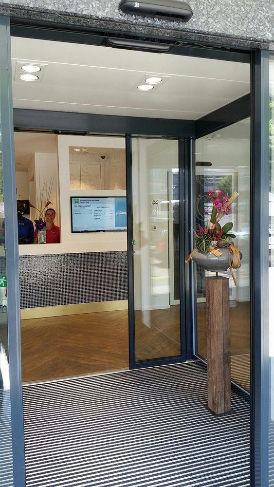 Visionapartments Place De Cornavin - Contactless Check-in 3* Genf