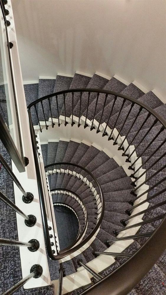 Visionapartments Place De Cornavin - Contactless Check-in Aparthotel